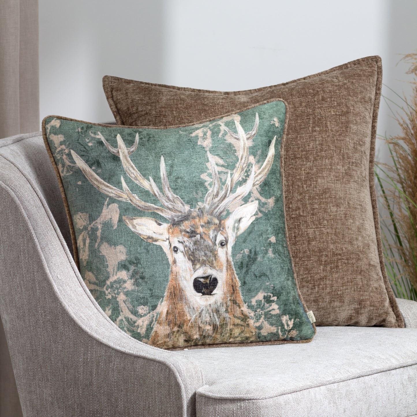 BUXTON 50X50 CUSHION CASE TAUPE