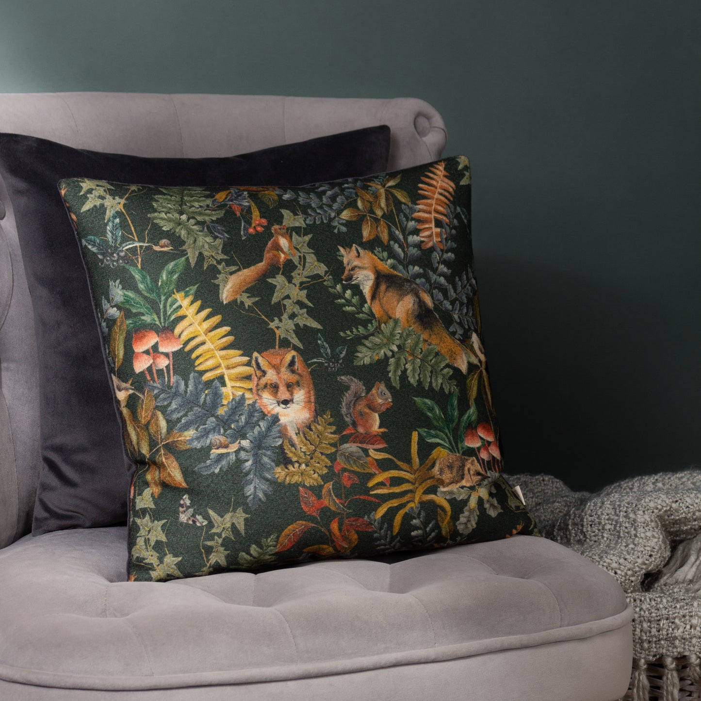 FOREST FOX REPEAT 43X43 CUSHION COVER GREY