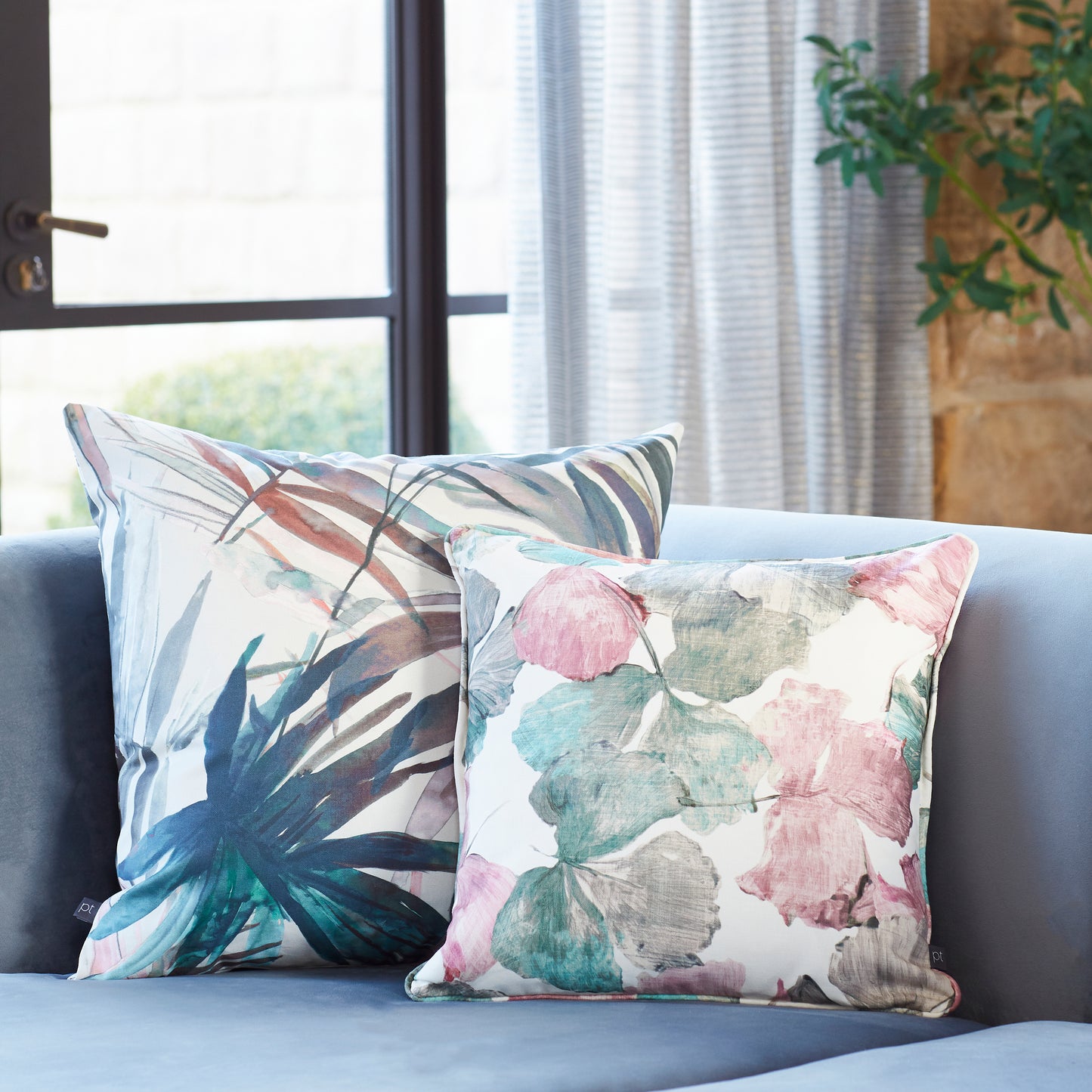 HANALEI 43X43 C/CASE HIBISCUS