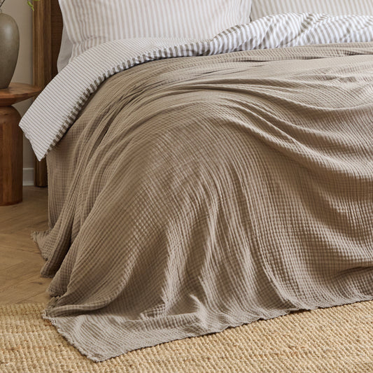 LARK 240X260 THROW MOLE