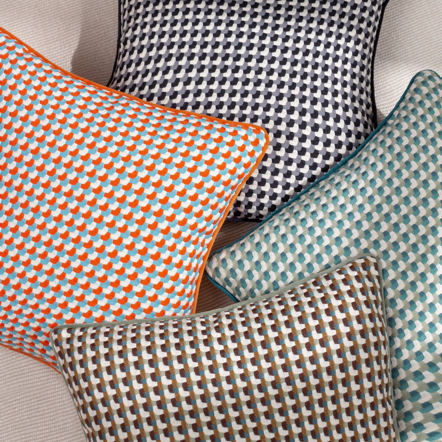 MARTTEL 45X45 CUSHION CASE ORANGE