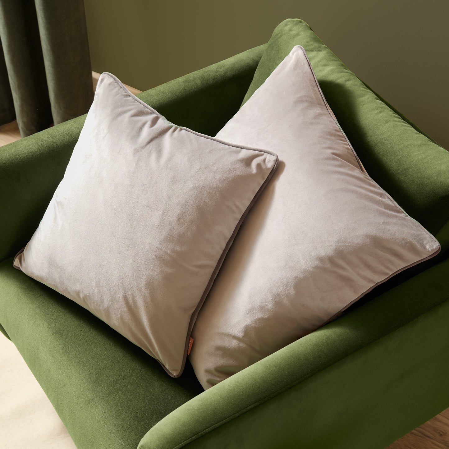 MERIDIAN 55X55 C/C DOVE/CHARCOAL