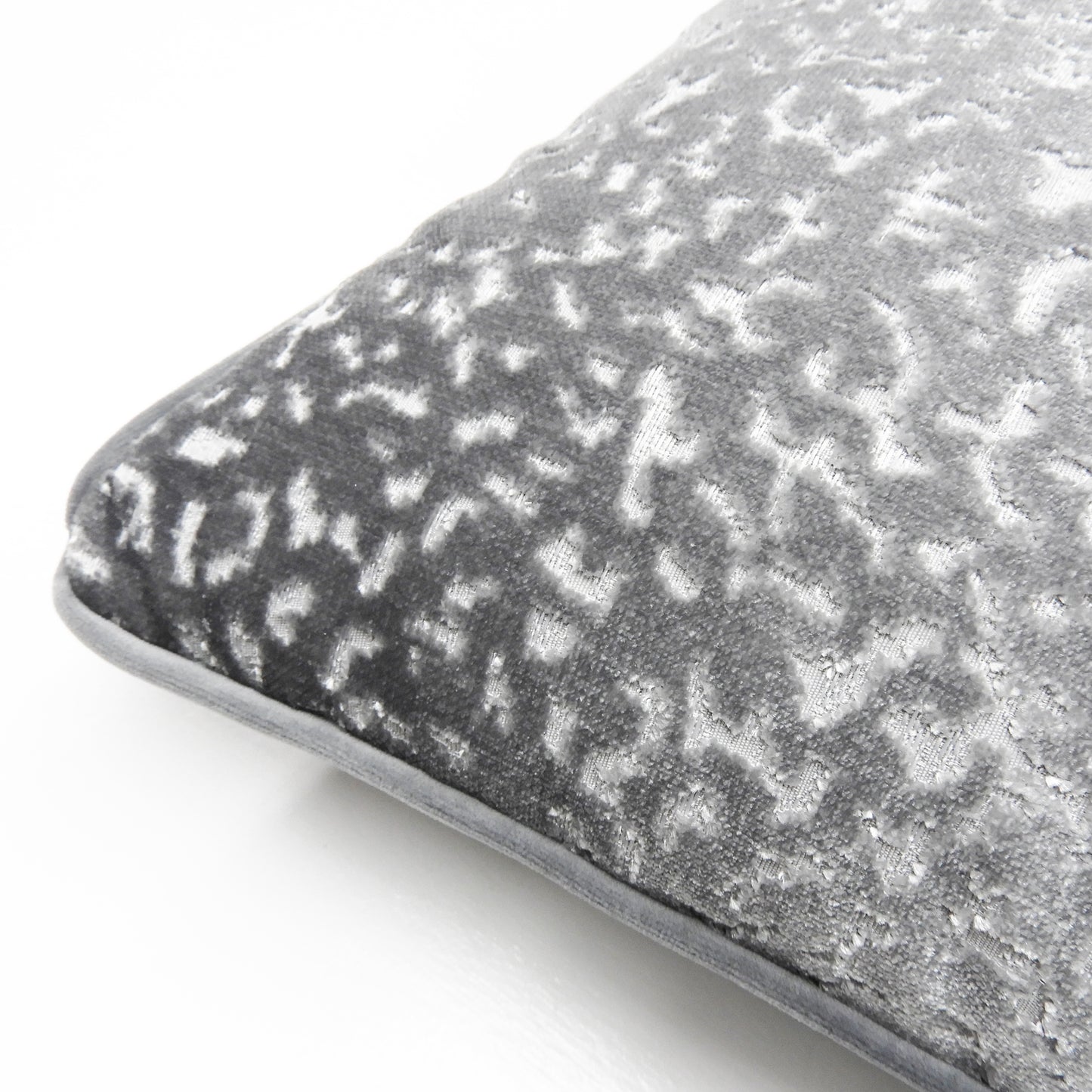 PHAROAH 30X50 C/CASE MIST