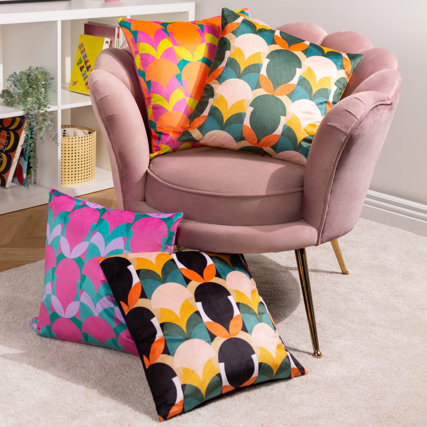 RAEYA 45X45 CUSHION CASE NEON