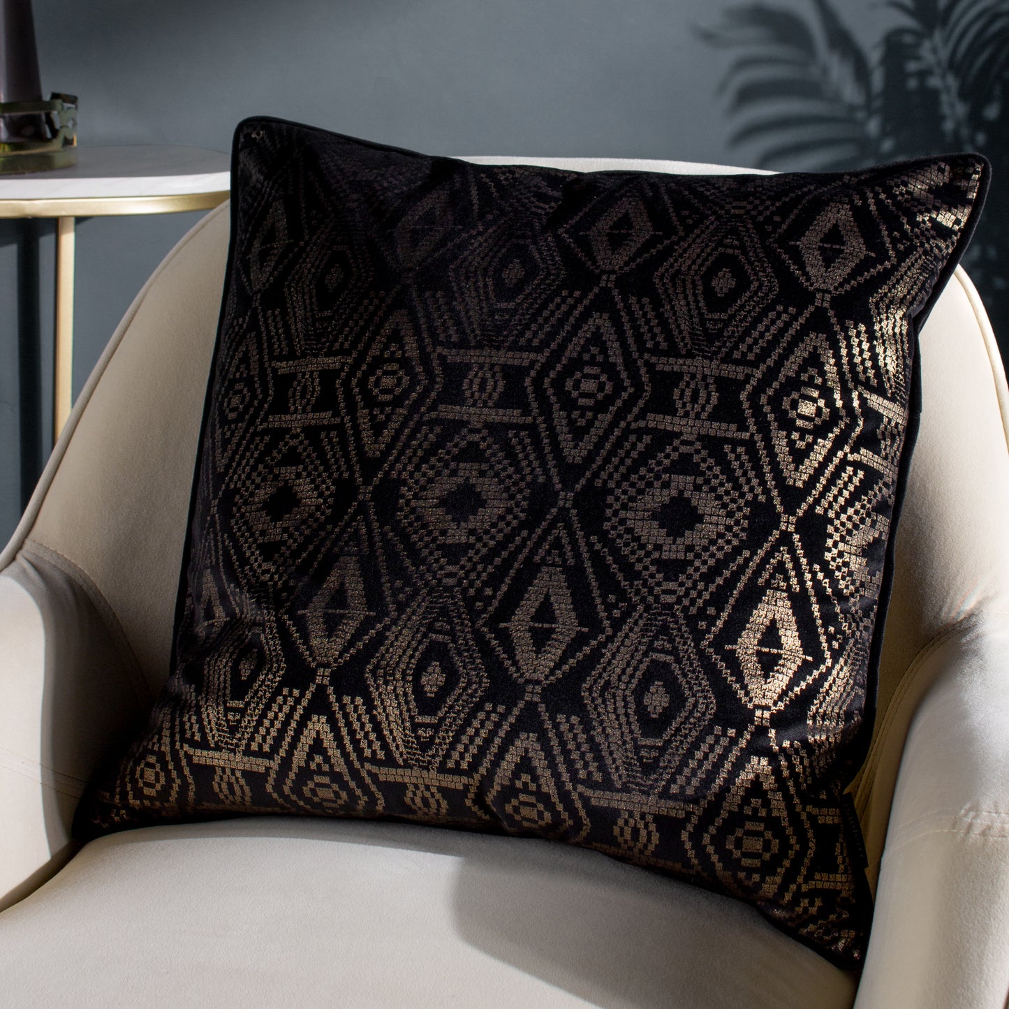 TAYANNA 50X50 CUSHION CASE BLACK