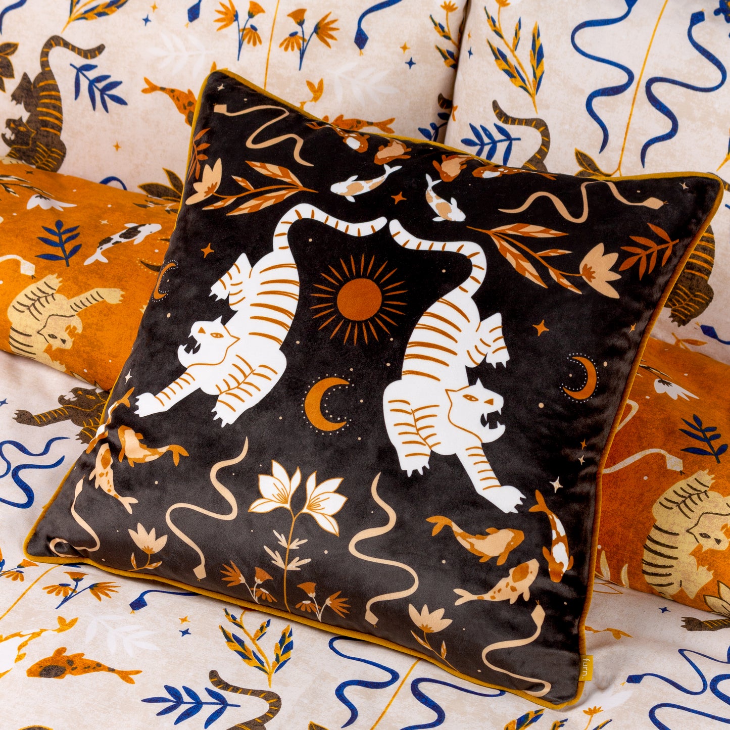 TIGER FISH 50X50 CUSHION CASE MULTI