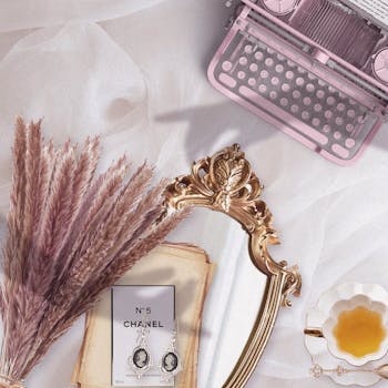 Aethelred Hand-Carved 23.75k Giltwood Mirror - Image 2