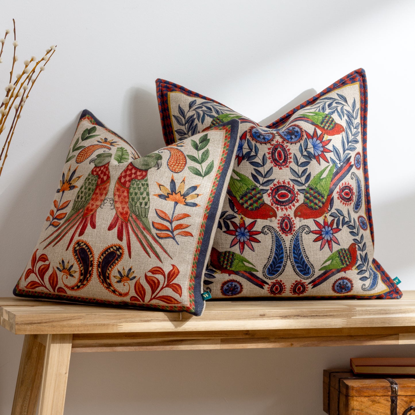AKAMBA PARROT DUO 43X43 CUSHION CASE MULTI