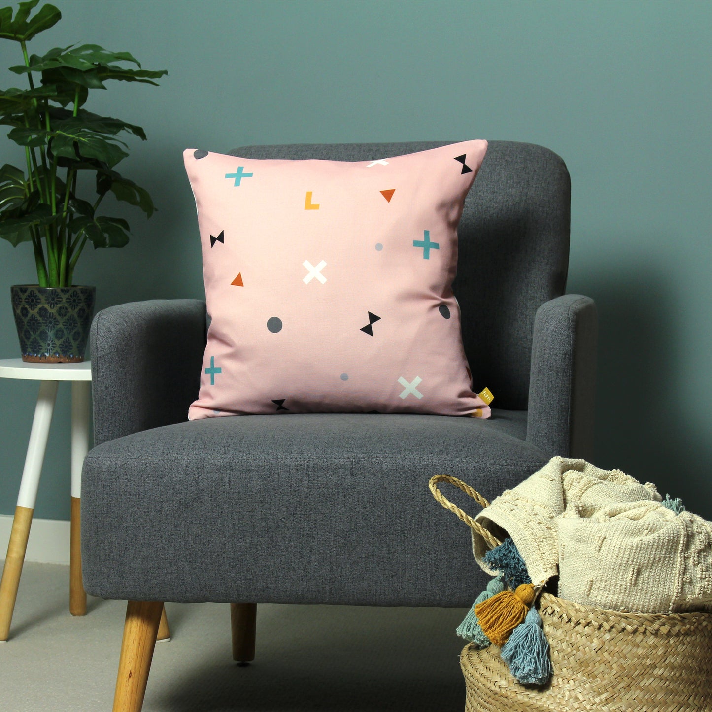 BITSA 43X43 CUSHION CASE BLUSH
