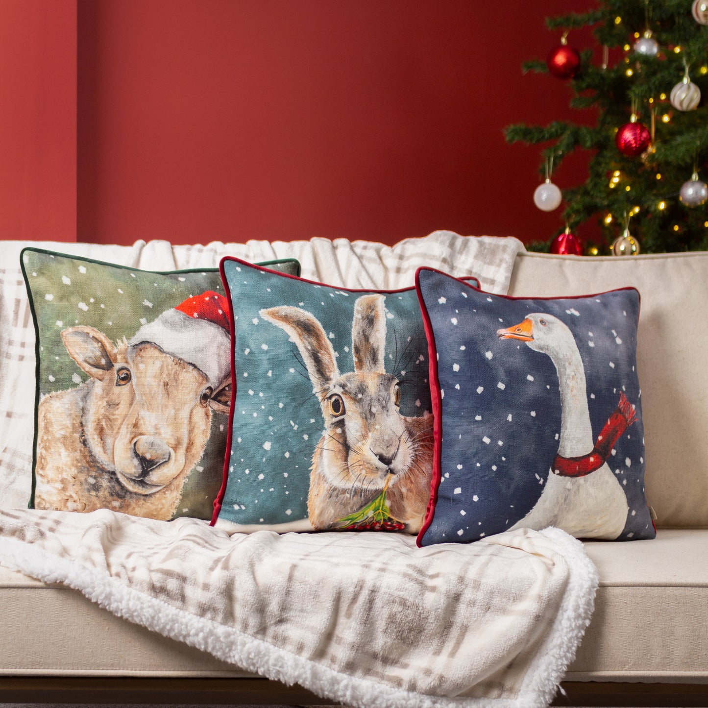CHRISTMAS HARE 43X43 CUSHION CASE MULTI