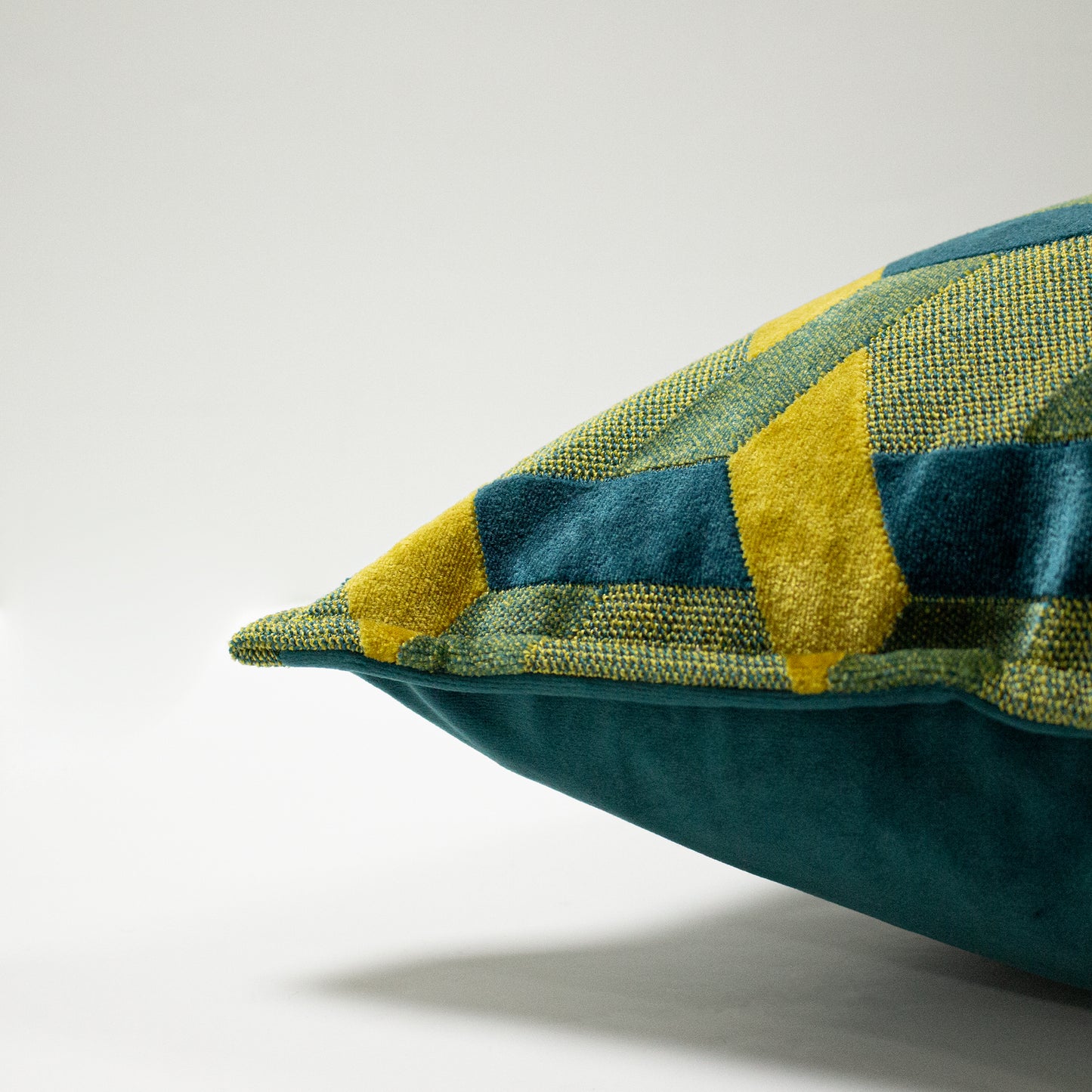 DELANO 40X60 C/CASE TEAL/GOLD