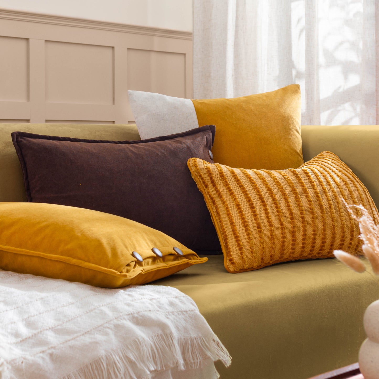 EFFRON 35X50 CUSHION CASE GOLD