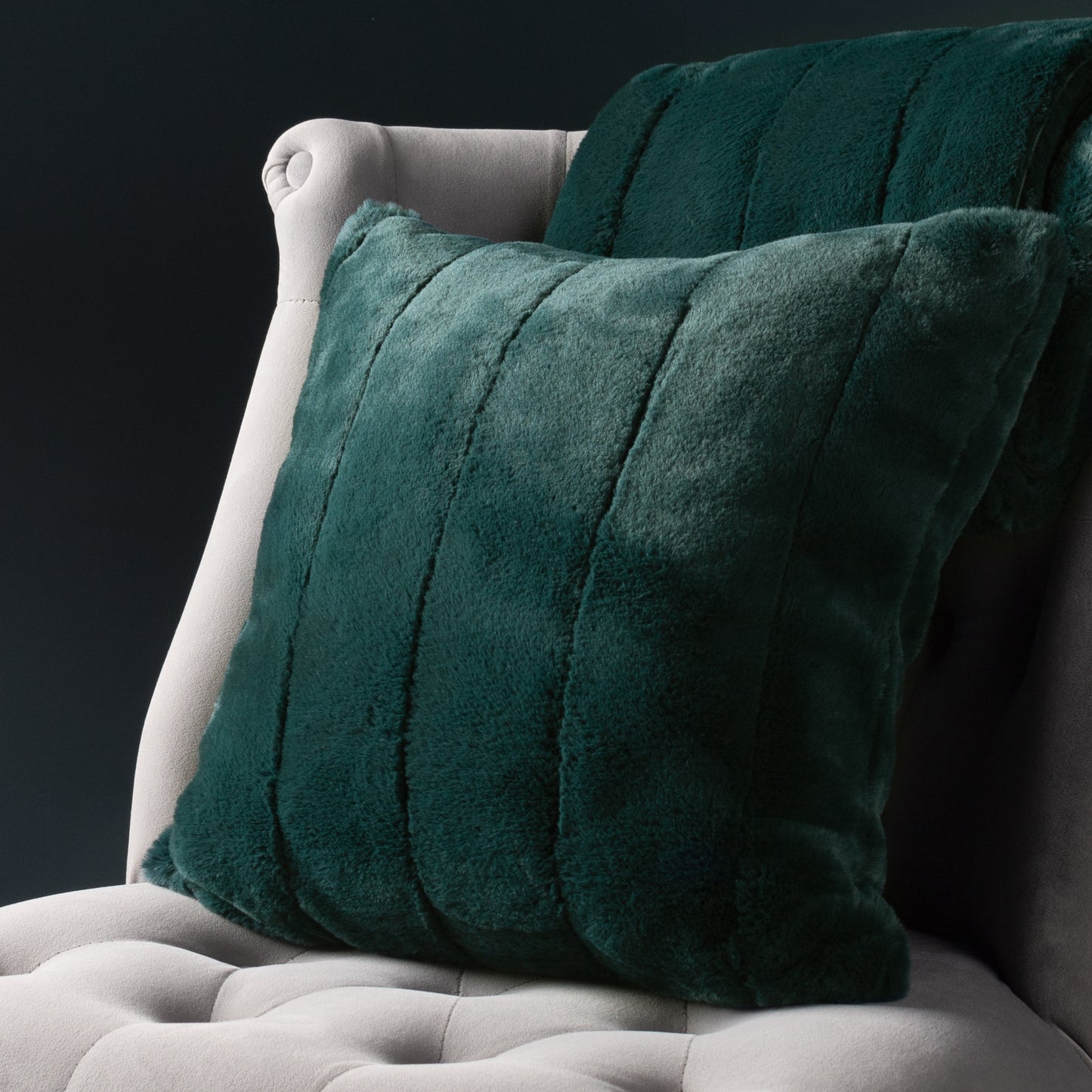EMPRESS CUSHION CASE 55X55 EMERALD