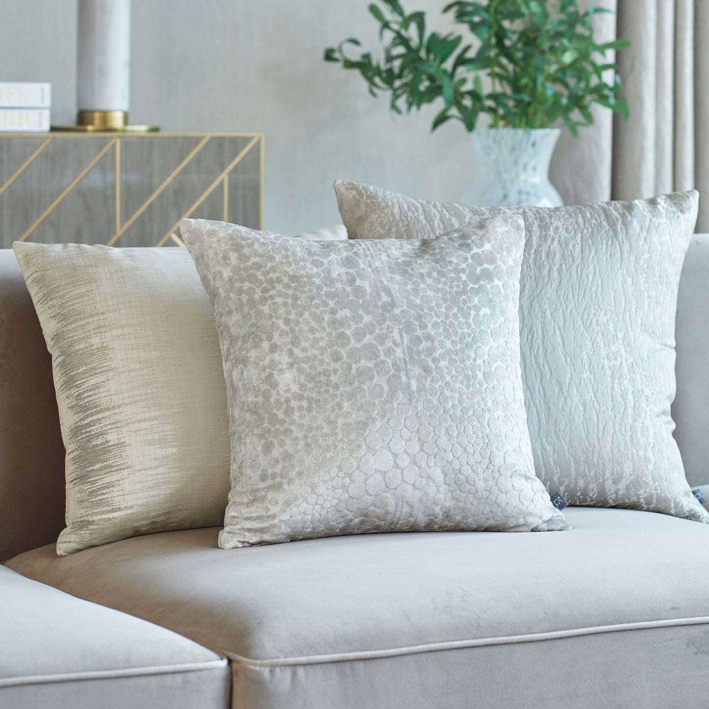 EQUINOX 43X43 C/CASE LINEN