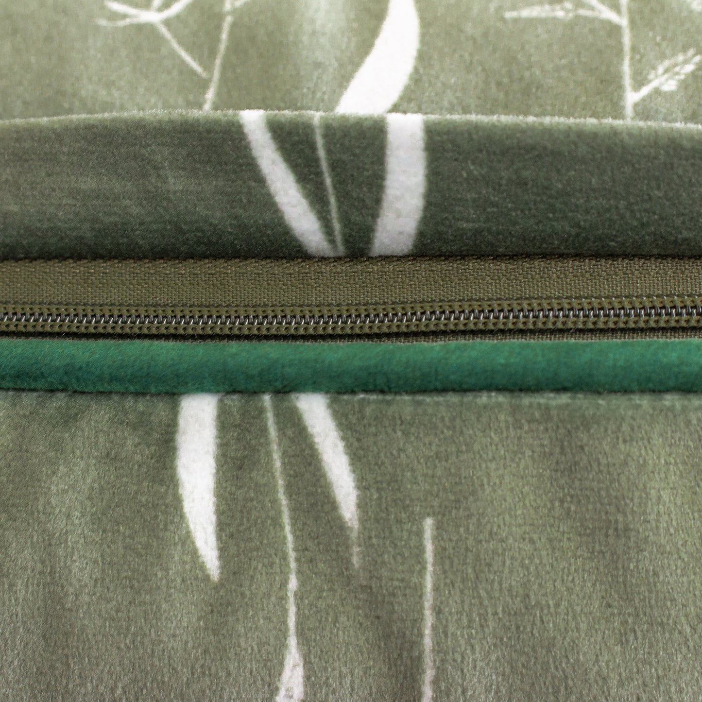 FEARNE 50X50 C/CASE SAGE