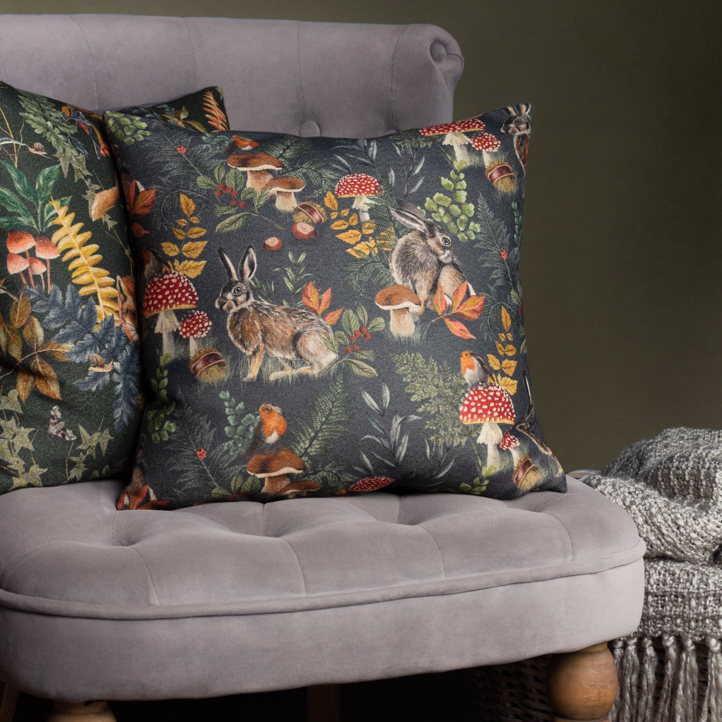 FOREST HARE REPEAT 43X43 CUSHION COVER GREY