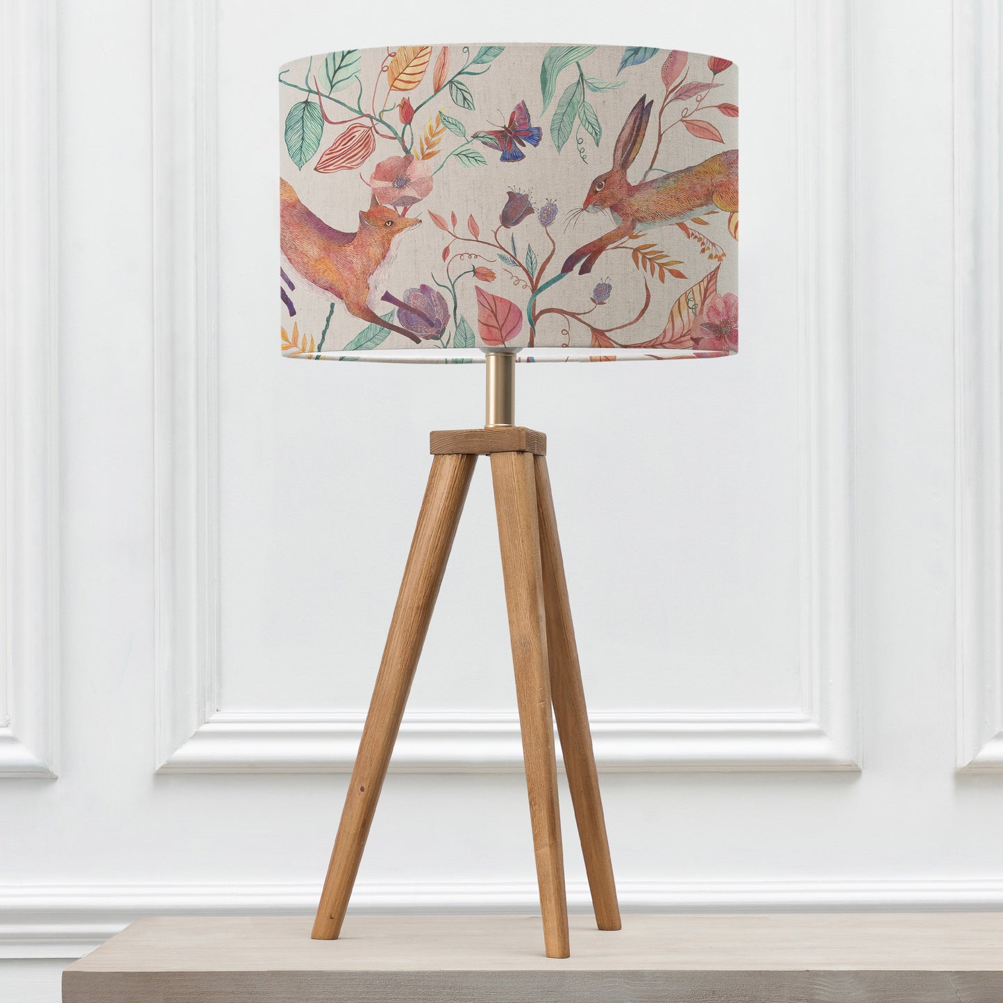ARATUS TABLE LAMPBASE NUT/LEAPING INTO THE FAUNA EVA 40CM LAMPSHADE LINEN