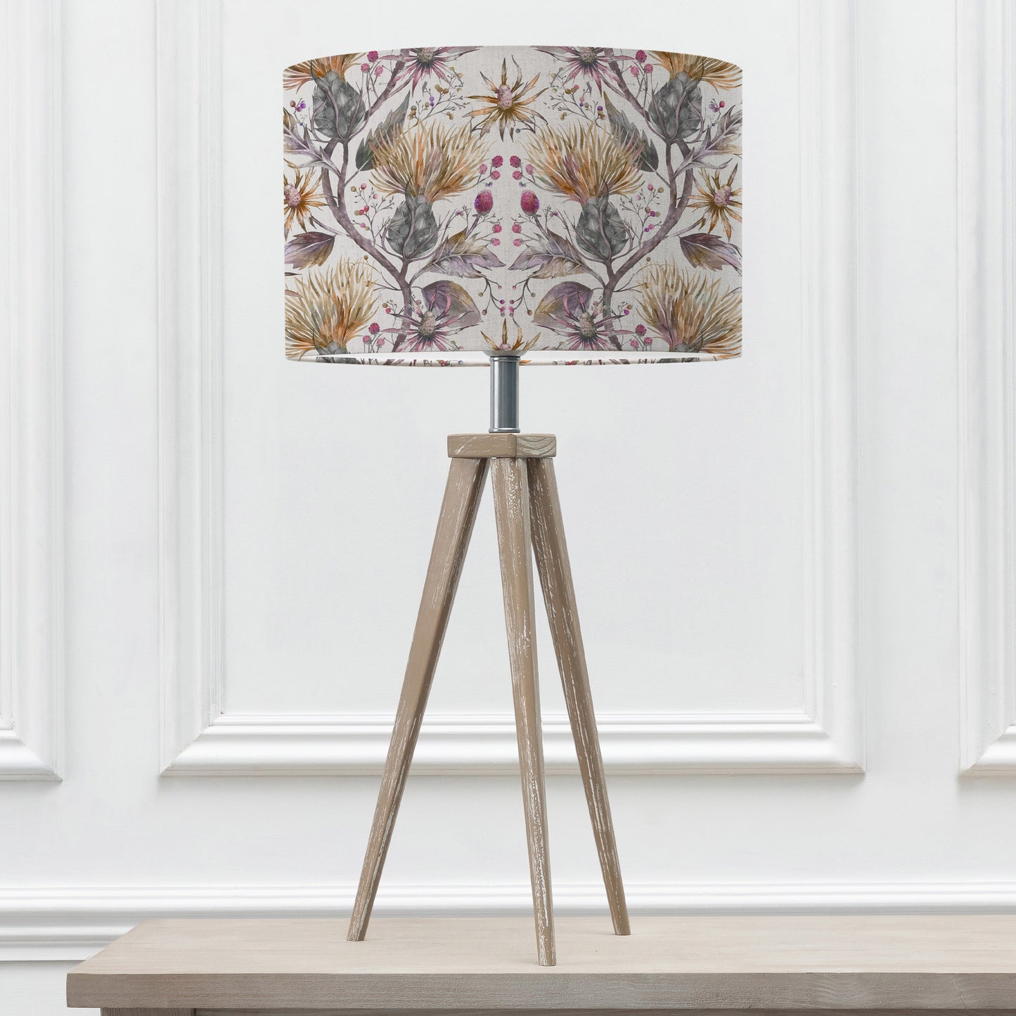 ARATUS TABLE LAMPBASE GREY WASH/VARYS EVA 40CM LAMPSHADE GOLD