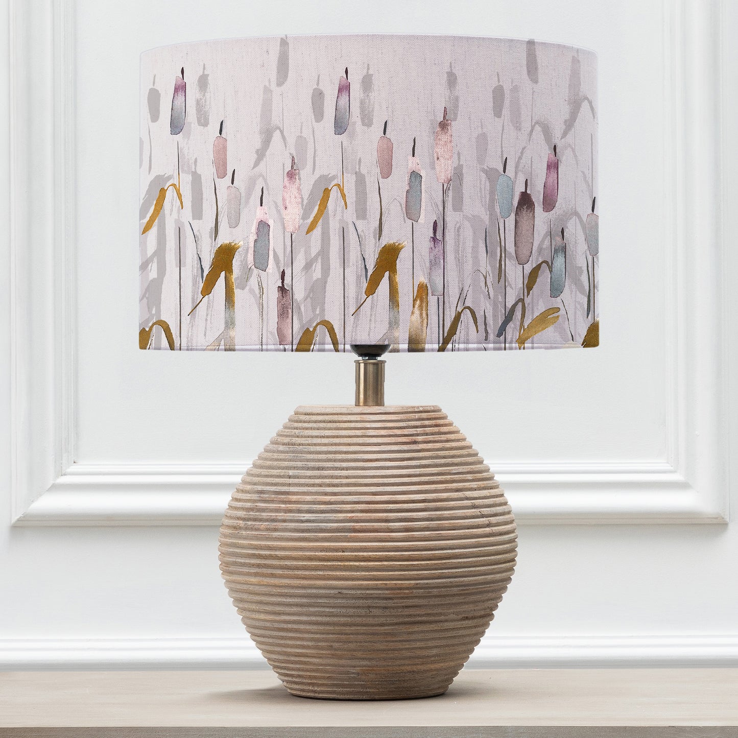 CERYS TABLE LAMPBASE WHITE/SAROMA EVA 40CM LAMPSHADE IRONSTONE