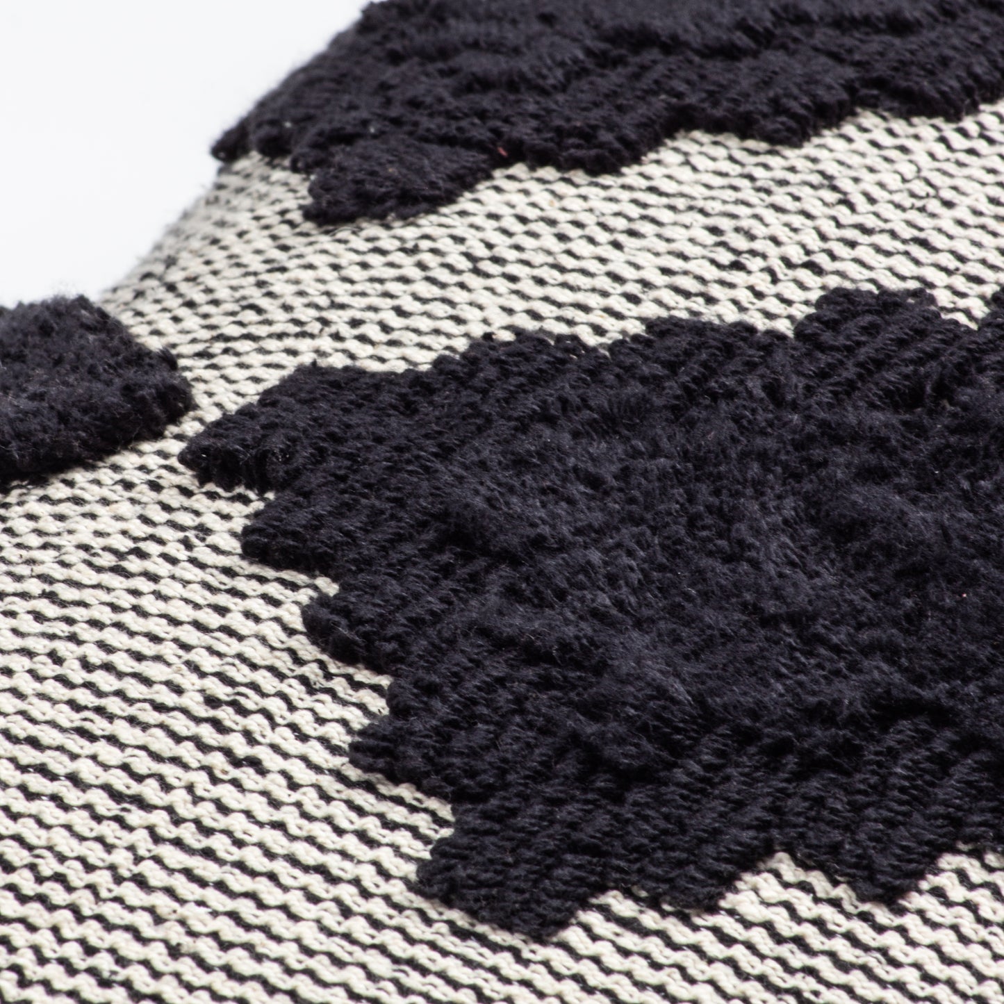 LAMAR 40X60 CUSHION COVER BLACK