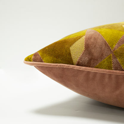 LEVEQUE 50X50 C/CASE OCHRE/BLUSH