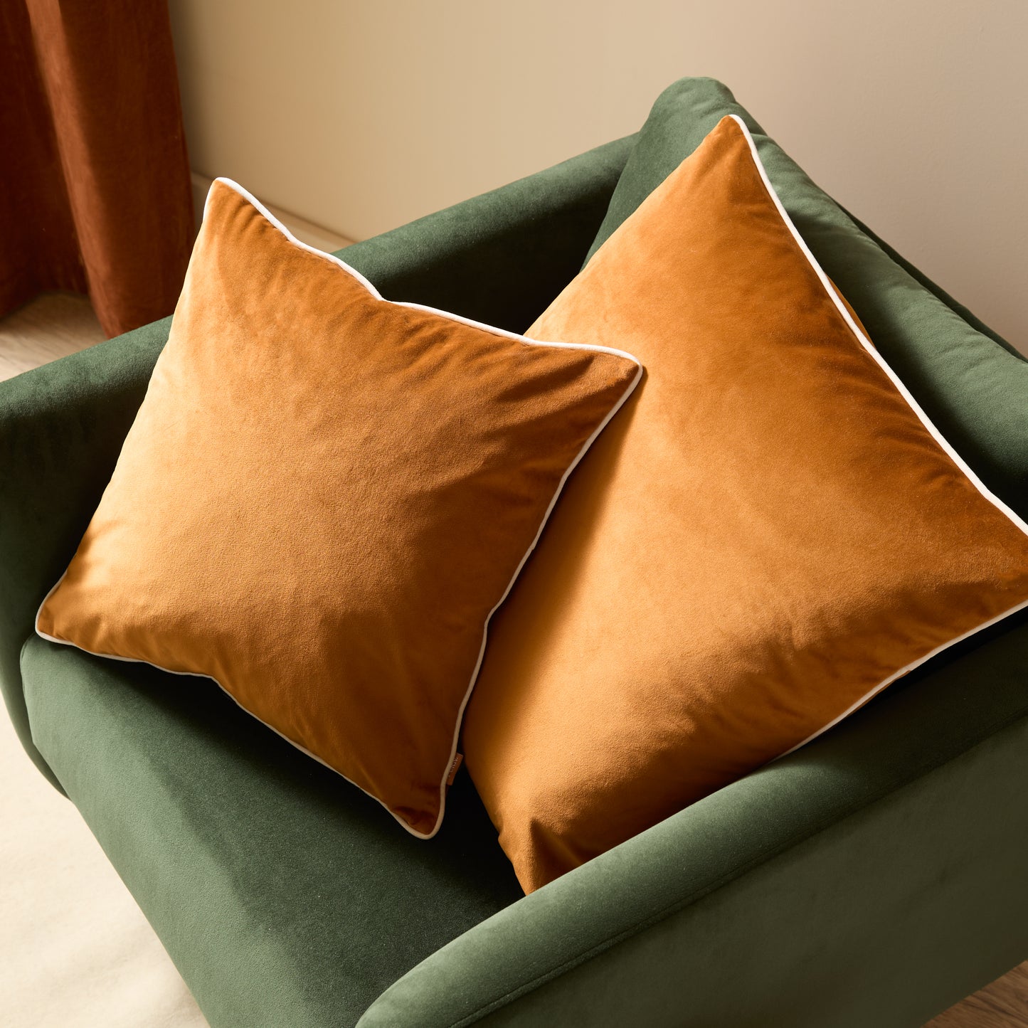 MERIDIAN 55X55 CUSHION CASE GINGER/ECRU