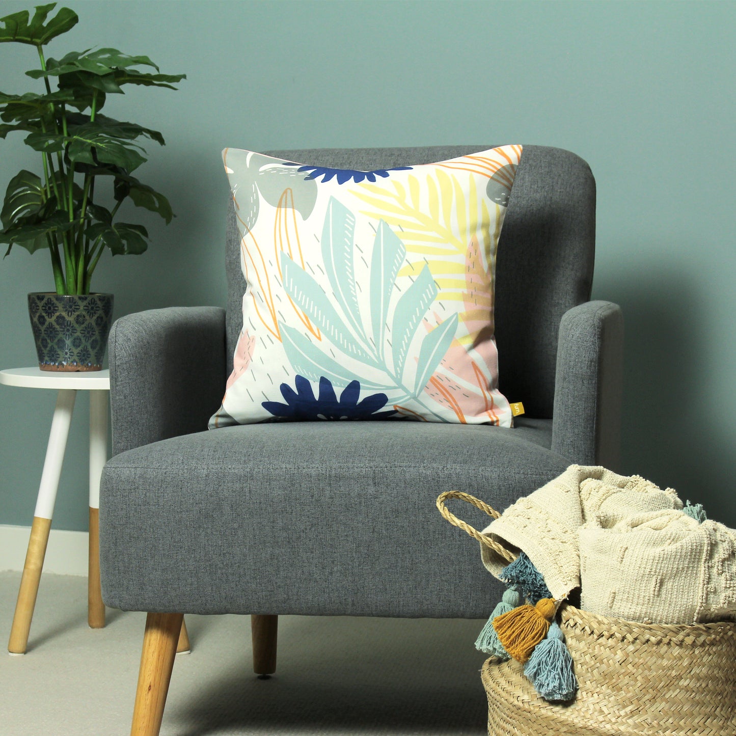 MYRIAD 43X43 CUSHION CASE MULTI