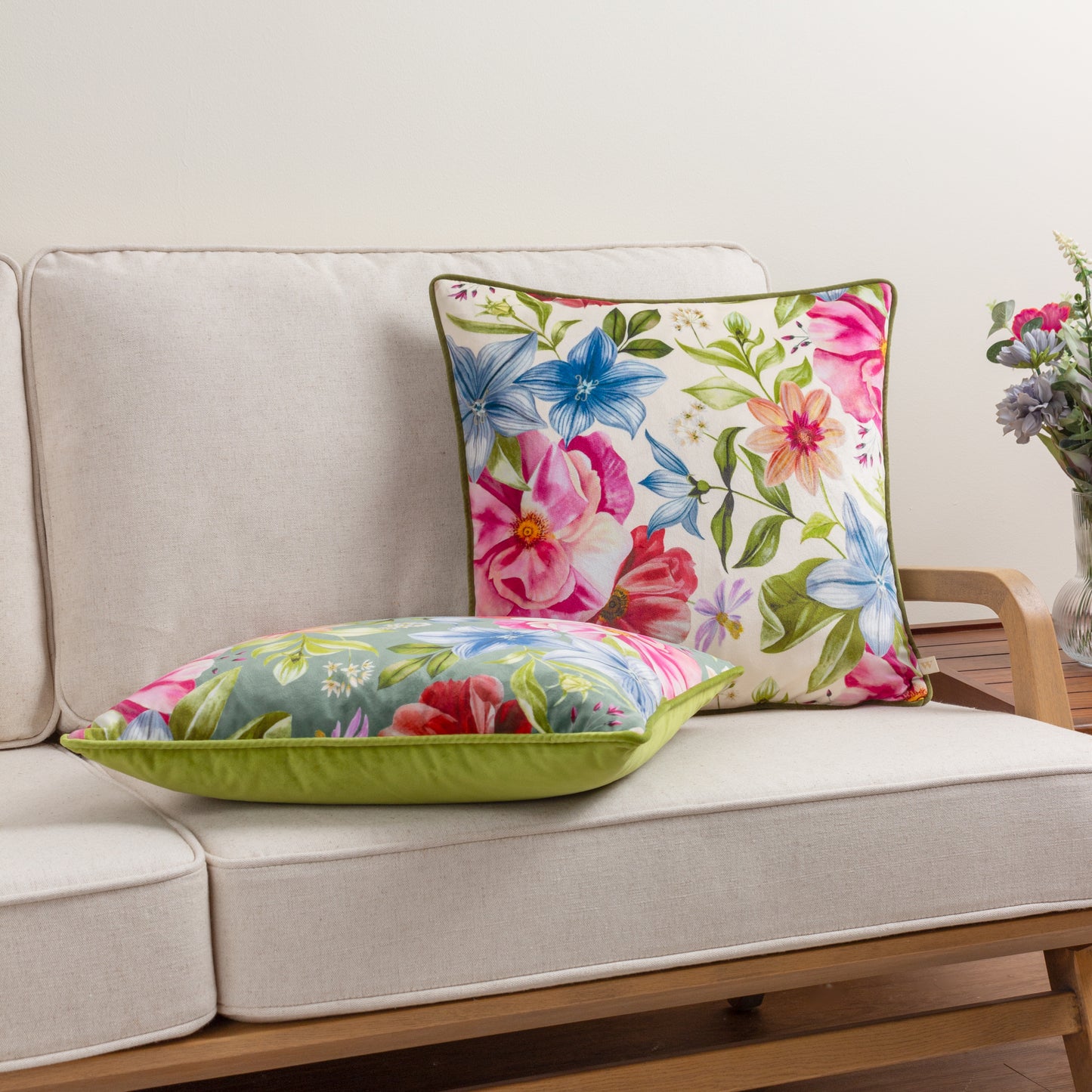 NECTAR GARDEN PETUNIA 43X43 CUSHION CASE TEAL