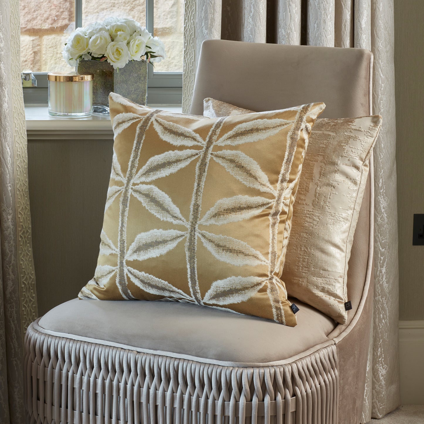 PALM 55X55 C/CASE OCHRE