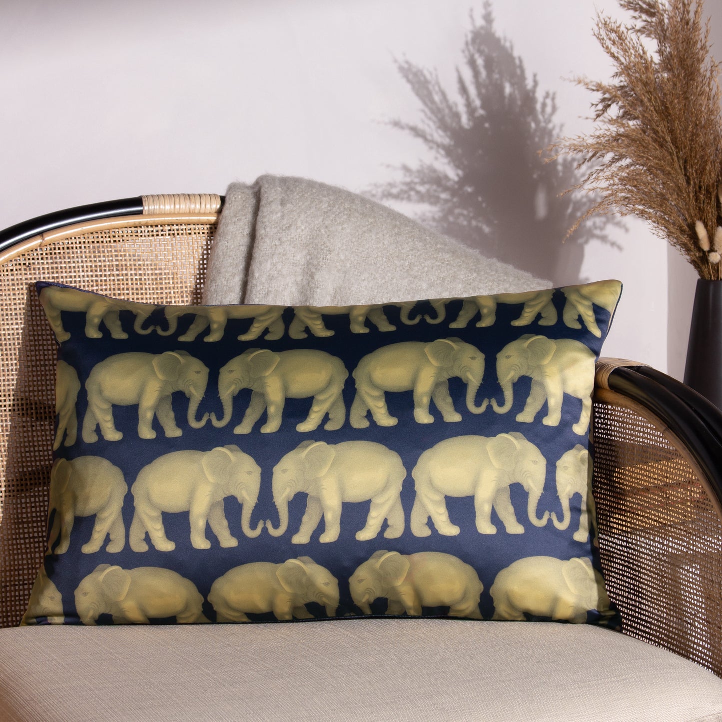 PARADE 40X60 CUSHION COVER NAVY