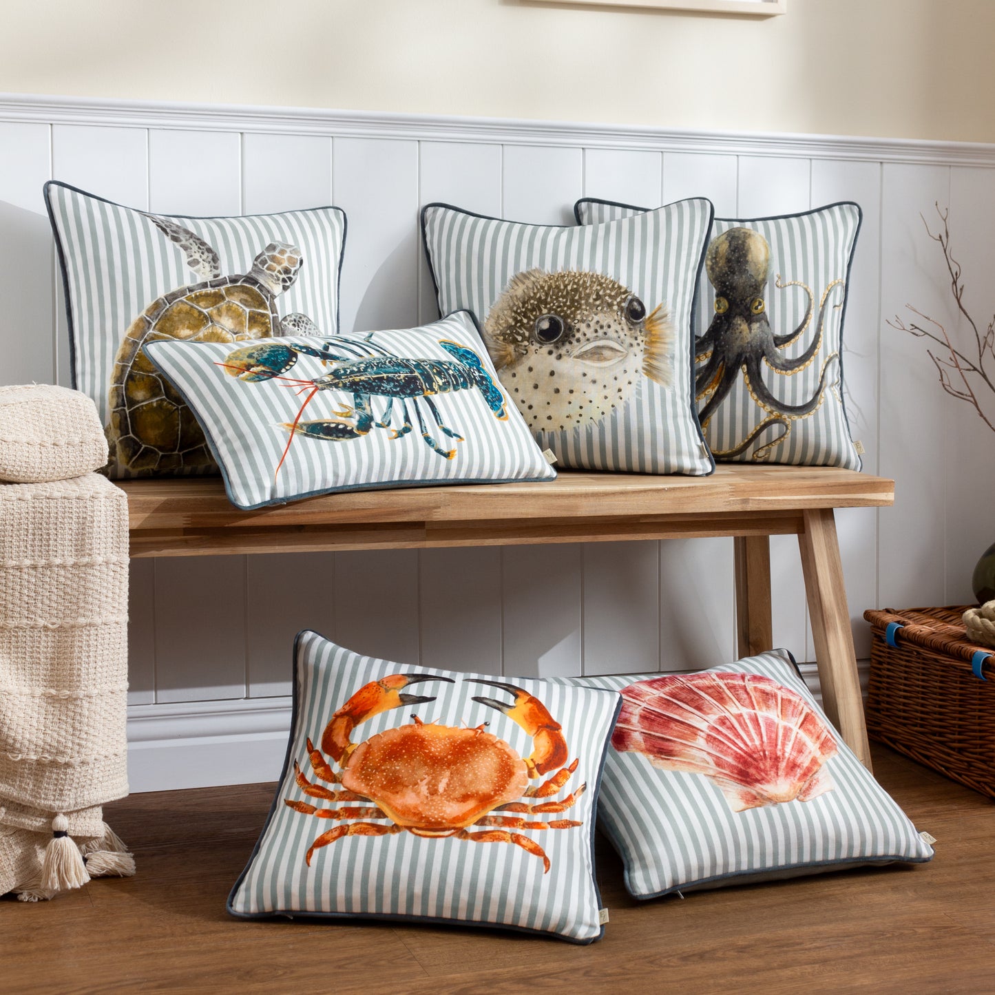 SALCOMBE TURTLE 43X43 CUSHION CASE MULTI