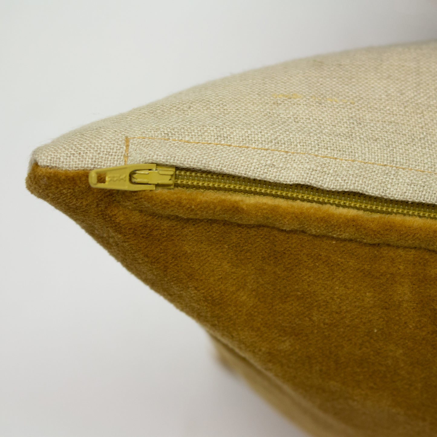 SOLOMON 30X50 C/CASE NAVY/GINGER
