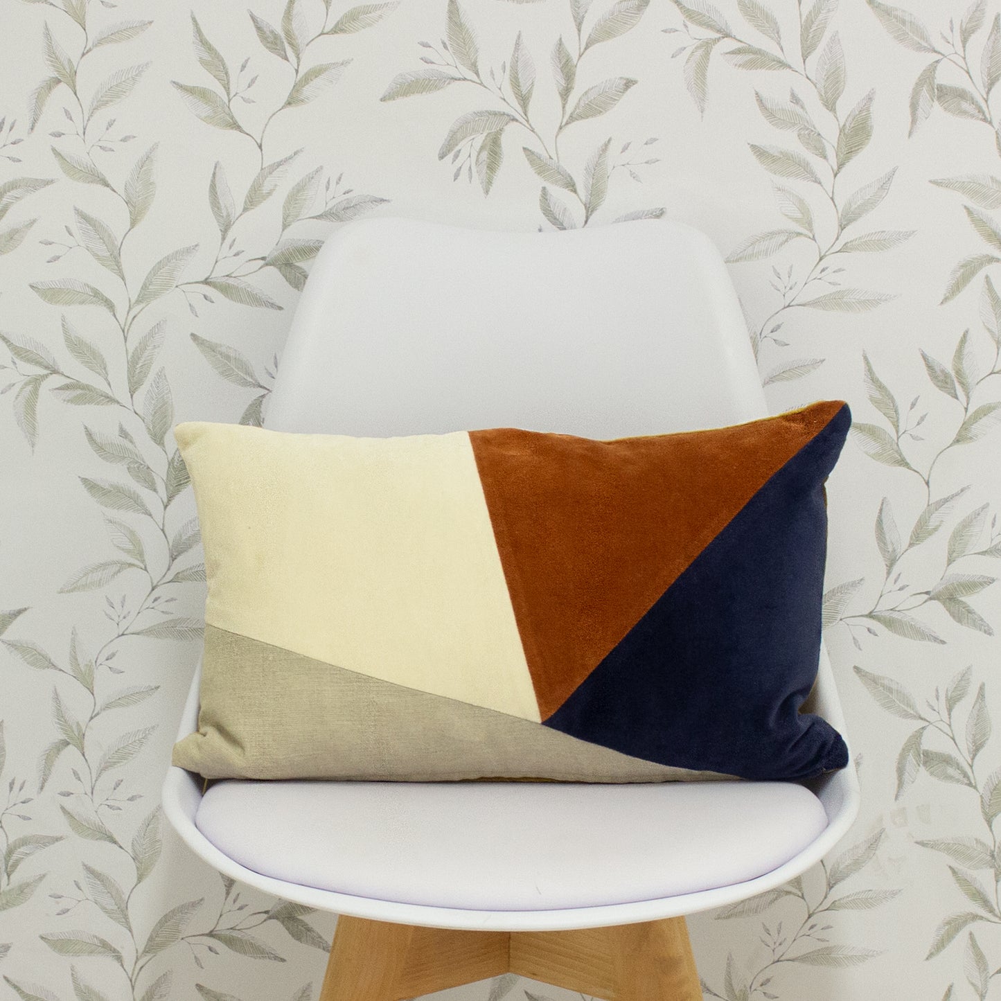 SOLOMON 30X50 C/CASE NAVY/GINGER
