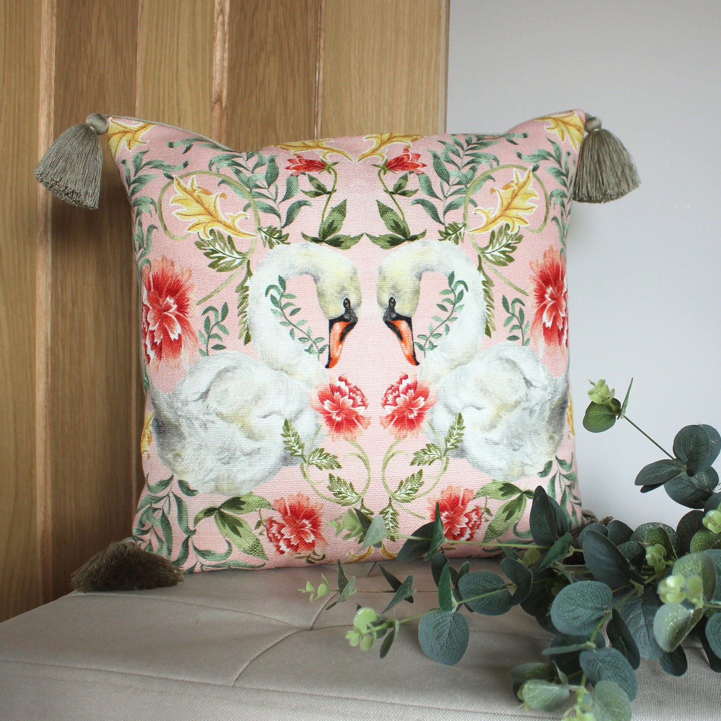 TASSELS HERITAGE 43X43 CUSHION CASE SWANS