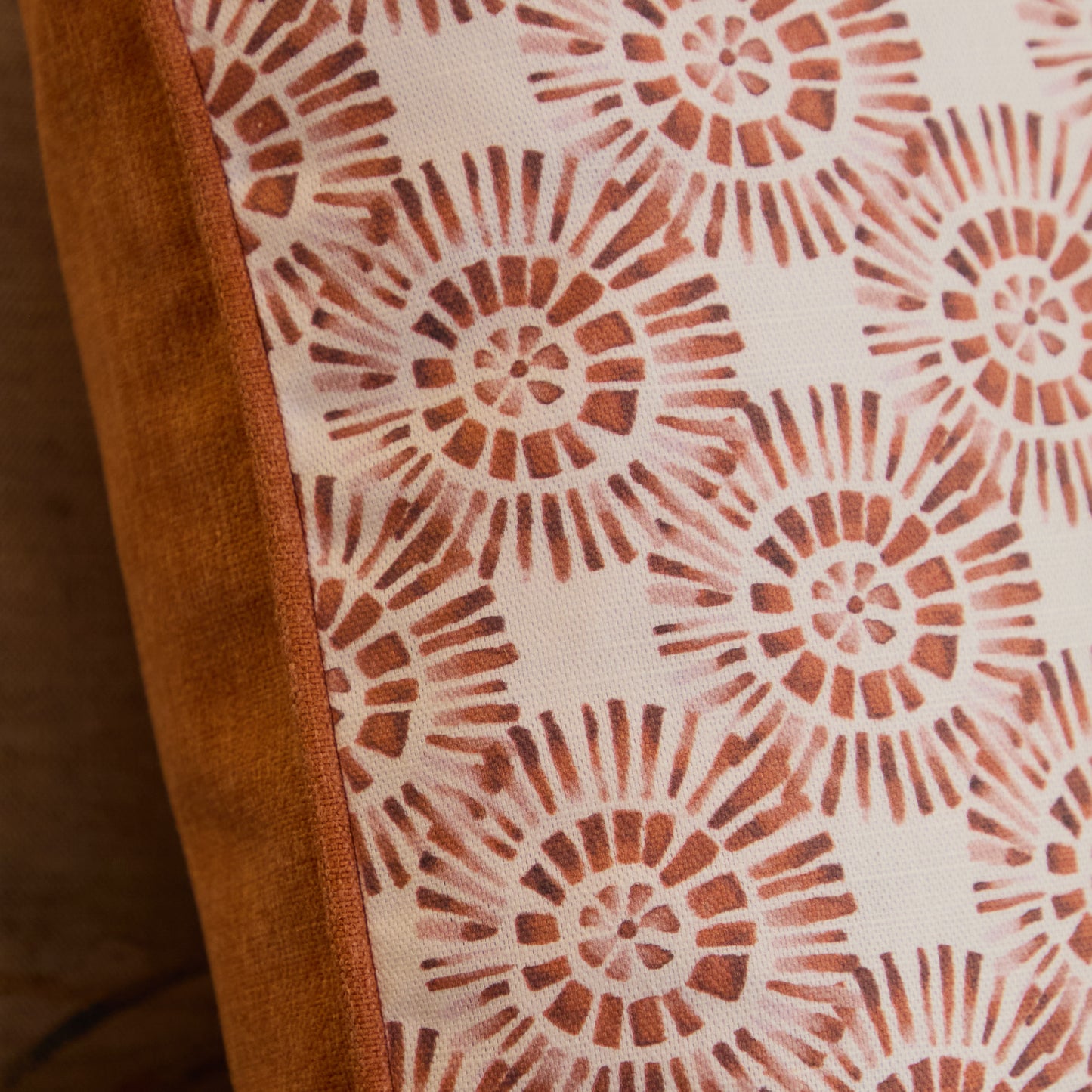 VALI 43X43 CUSHION CASE TERRACOTTA