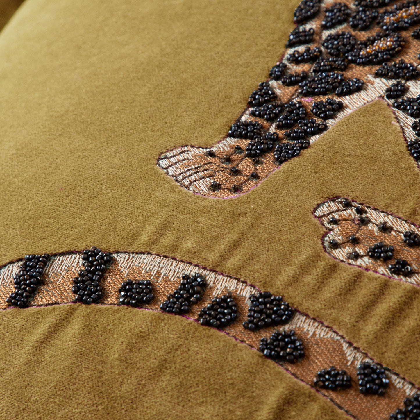 WAGHOBA 55x55 CUSHION CASE MUSTARD