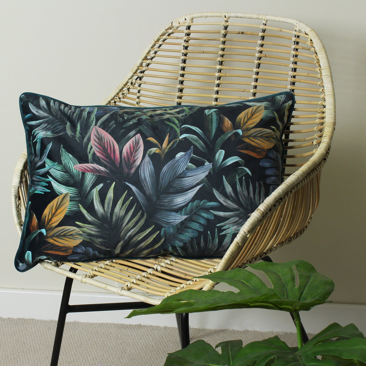 ZINARA 40X60 CUSHION COVER LEAVES