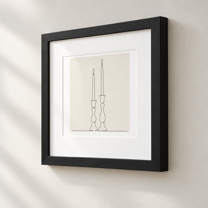 Two Taper Candles çerçeve ve yüzey detay çekimi